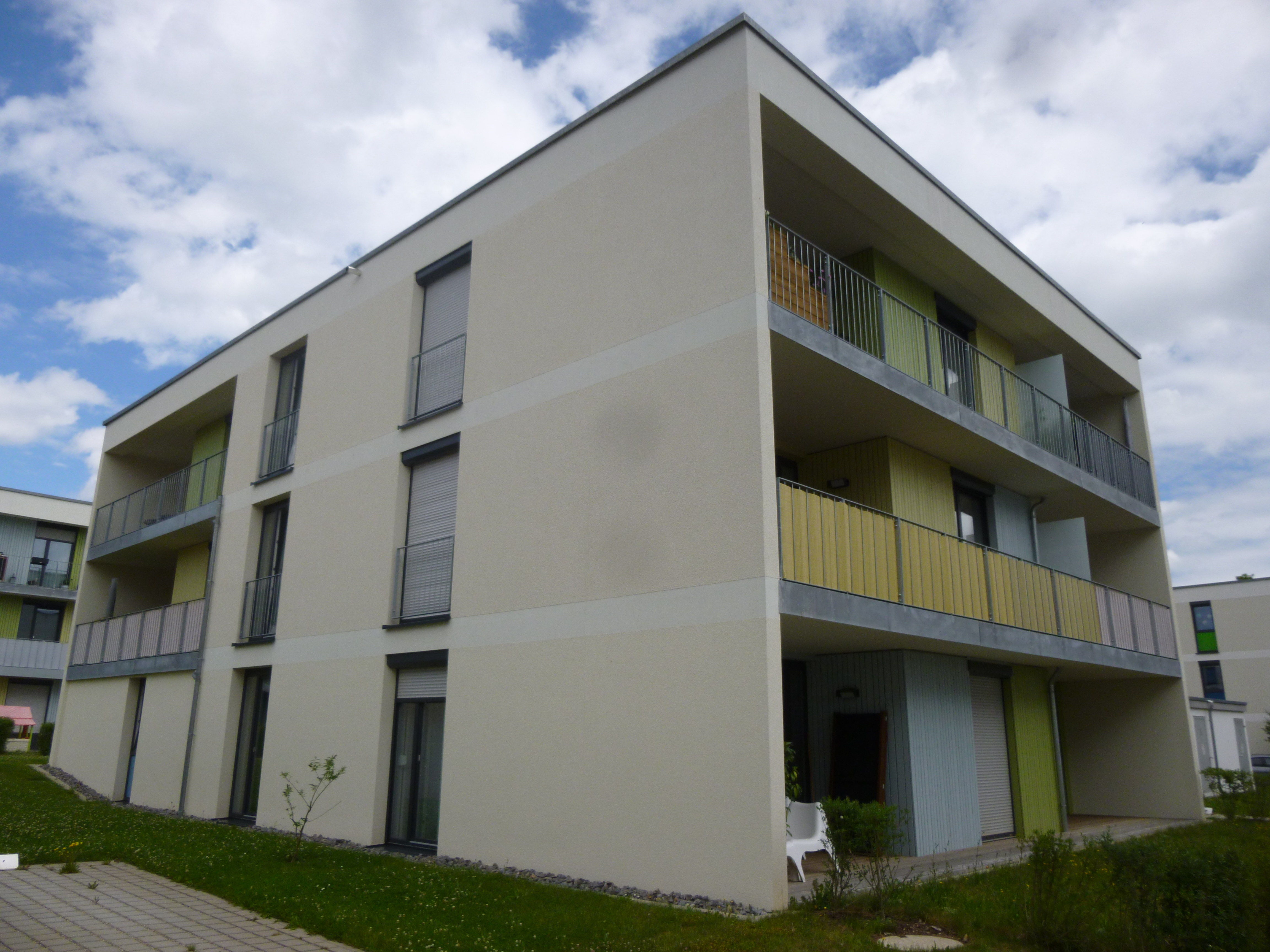 Wohnungsangebot 3-Zimmer-Wohnung Langstr. 1, 1.OG rechts slide