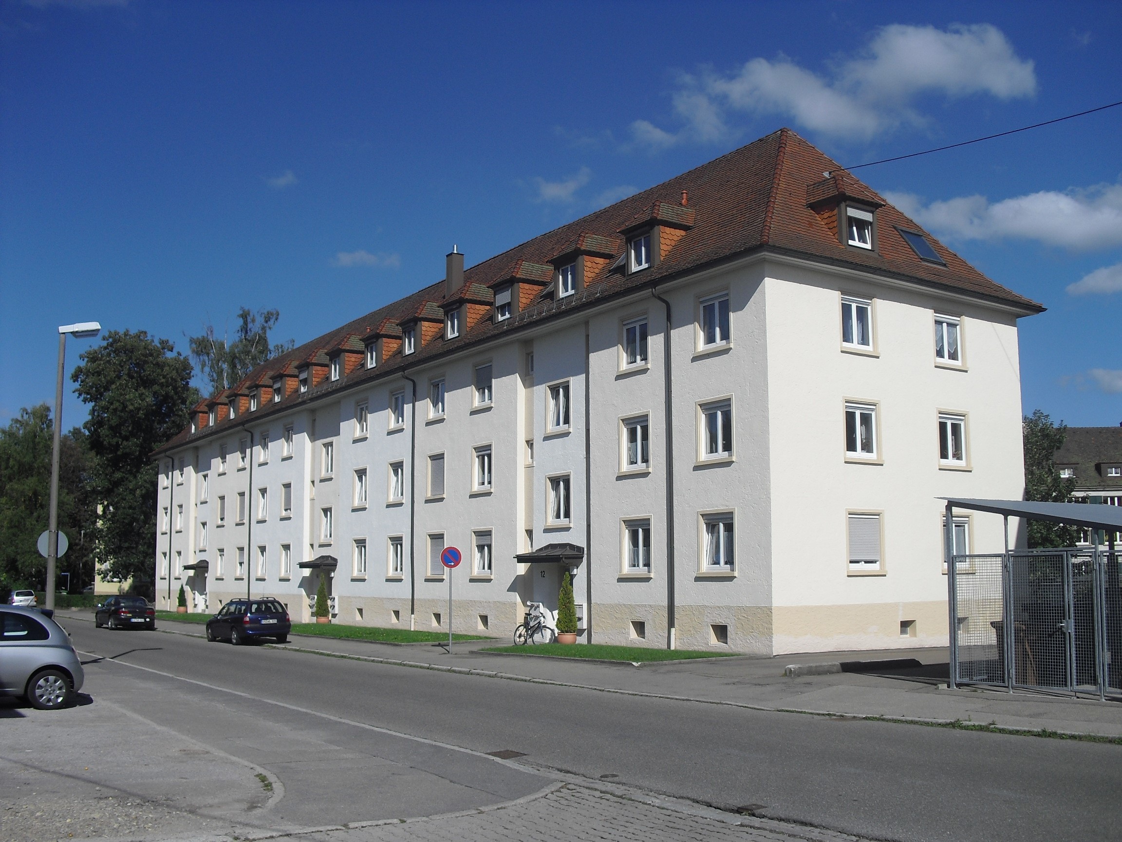 Wohnungsangebot 3-Zimmer-Wohnung Pontarlierstr. 12, 2.OG rechts